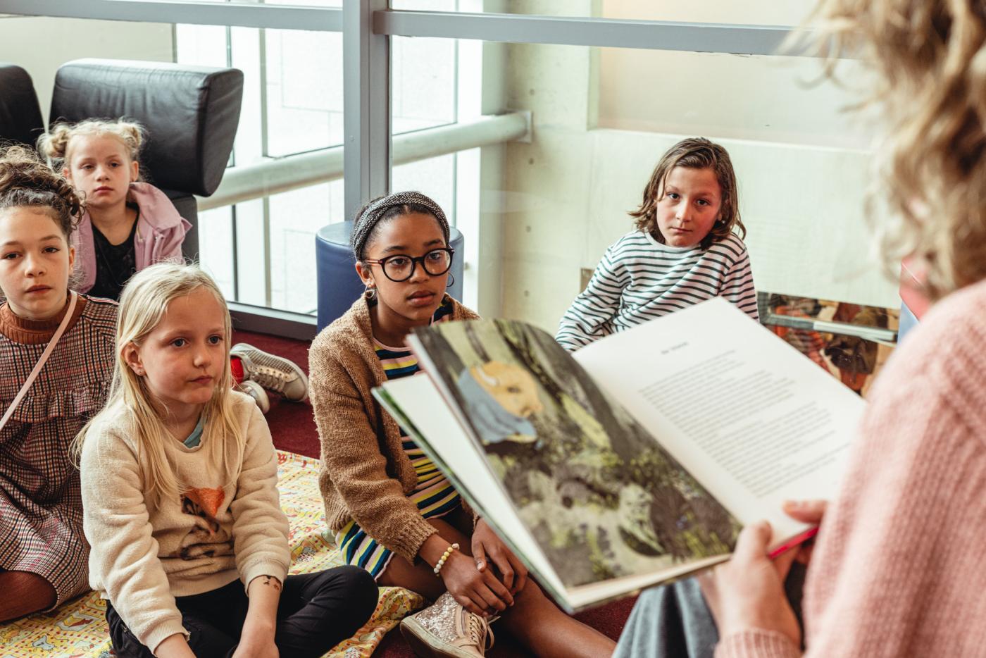 voorleesmoment voor kinderen